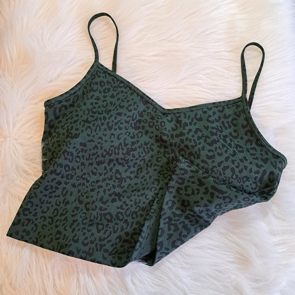 GAP Other - SALE. Gap cheetah sports top w/bra